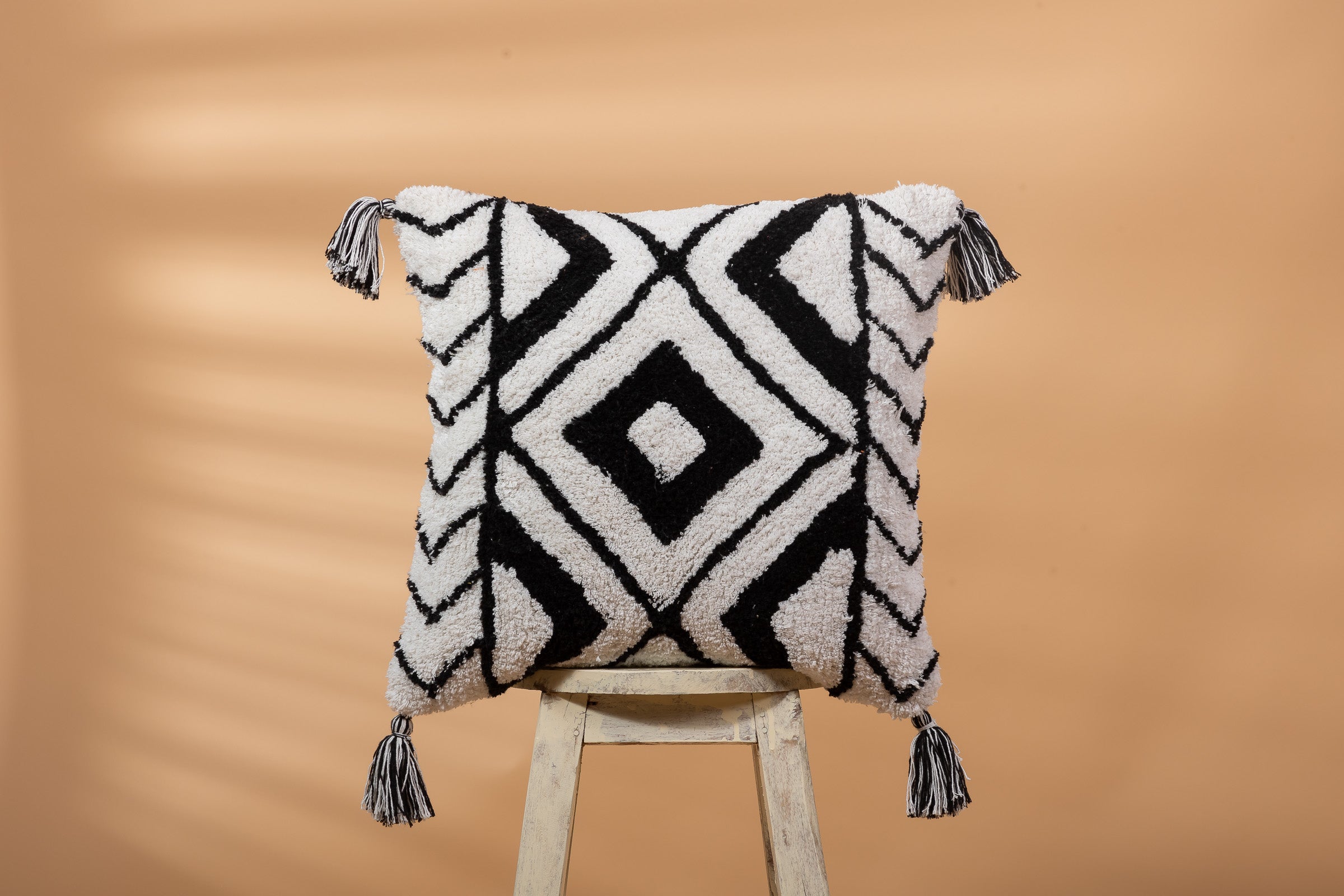 ACTAEA - Designer Tufted Pillow Cover